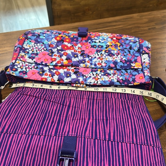 Vera Bradley Laptop Messenger Bag - Impressionista Pattern - Picture 15 of 16
